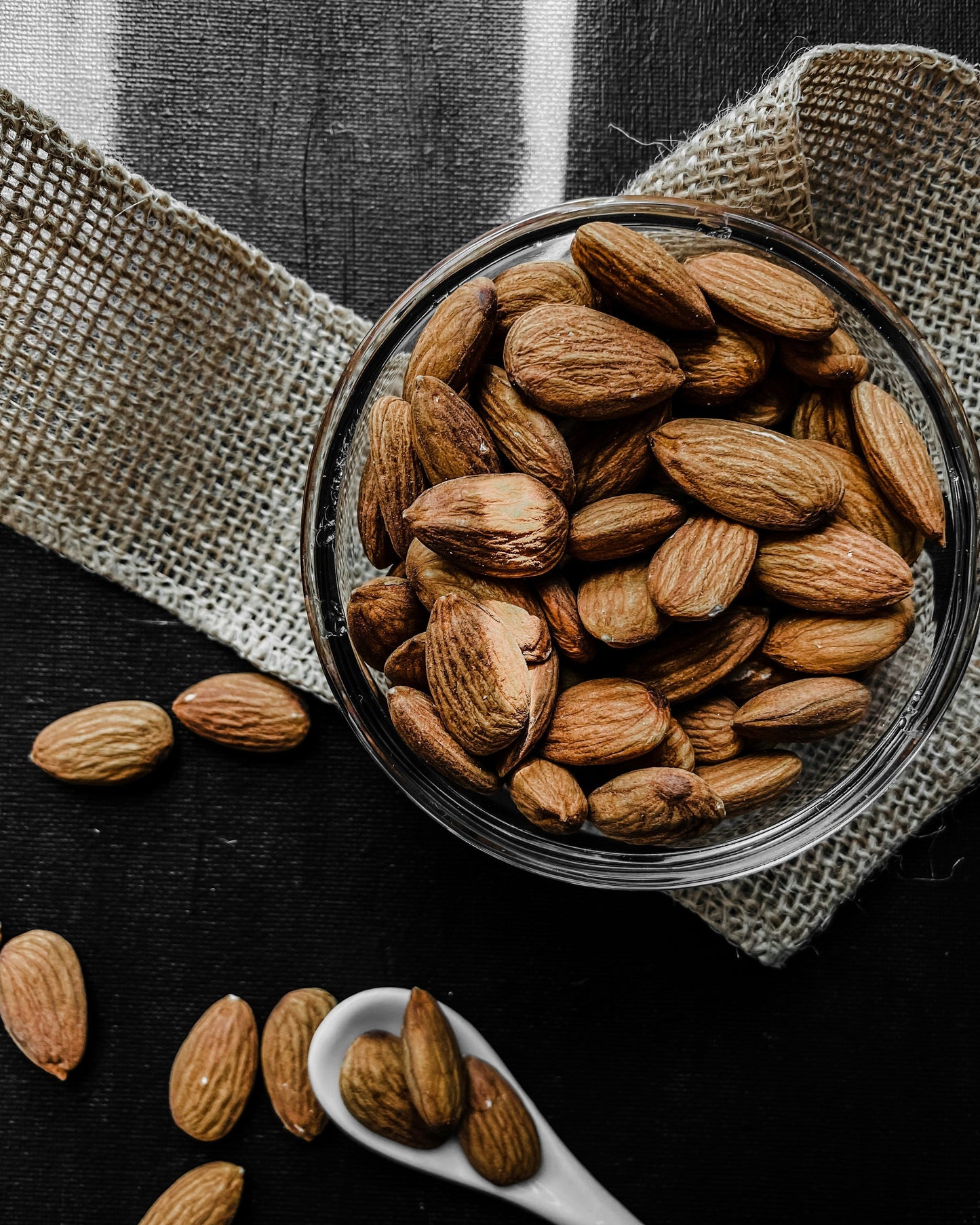 Roasted Almonds (Salted, In Shell)